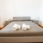 Beachfront Apartman *