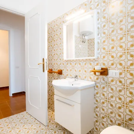 Beachfront Апартаменты