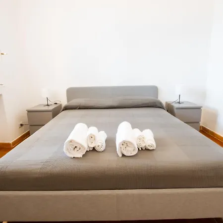 Beachfront Apartman *